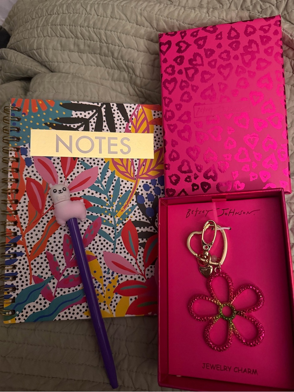 Betsey Johnson Hot Pink Glitter Flower Keychain with Gold Hardware
